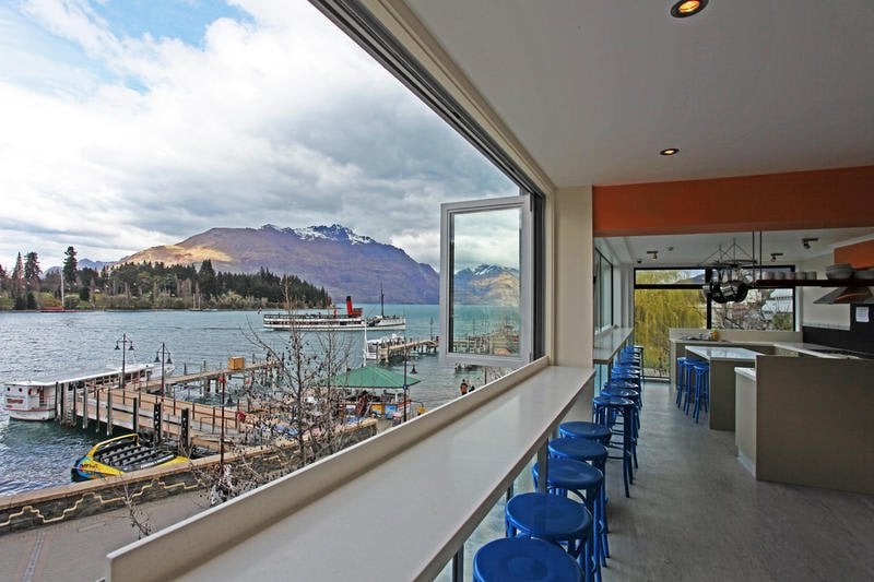 the best hostels in queenstown