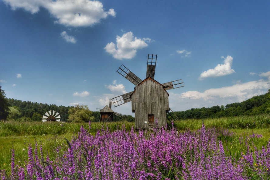 visit romania