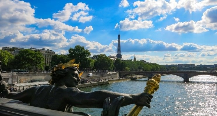 Paris on a backpacking budget