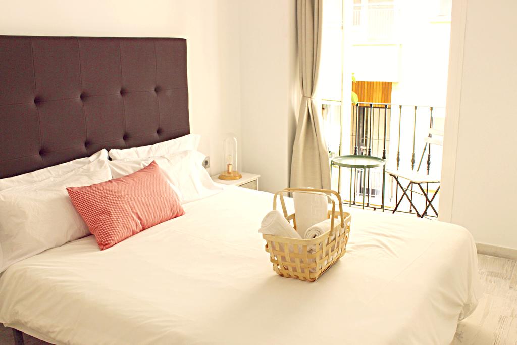 the best hostels in Malaga - picnic dreams hostel malaga