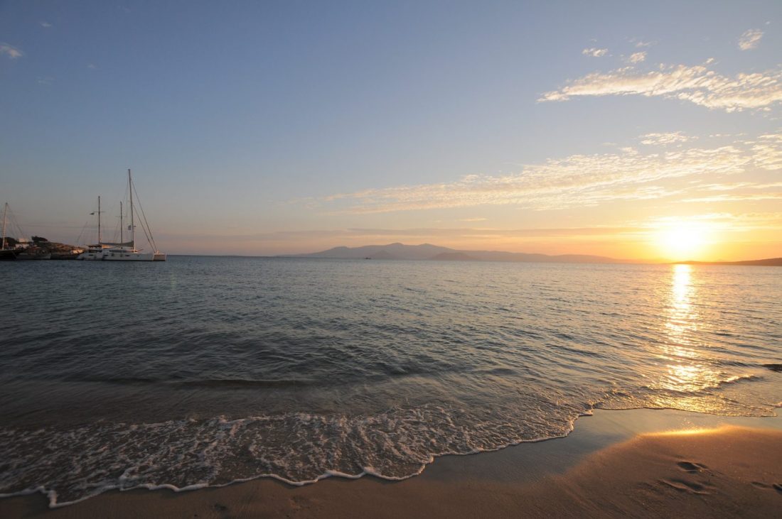 plaka beach best beaches greece