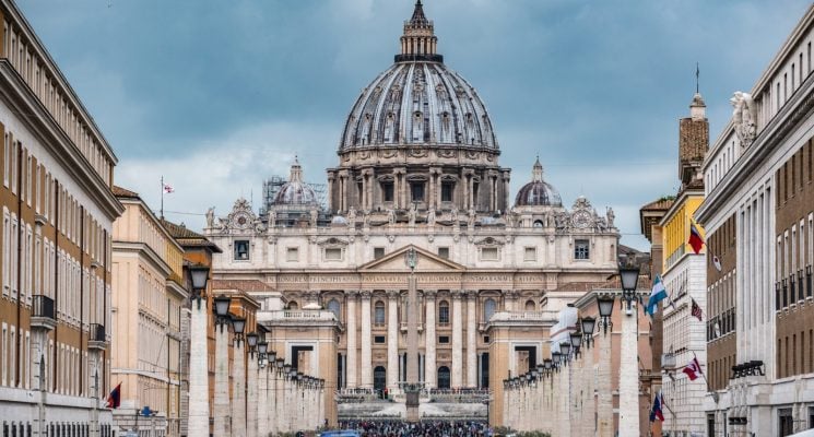 free things to do in rome - st peters basilica vatican rome italy
