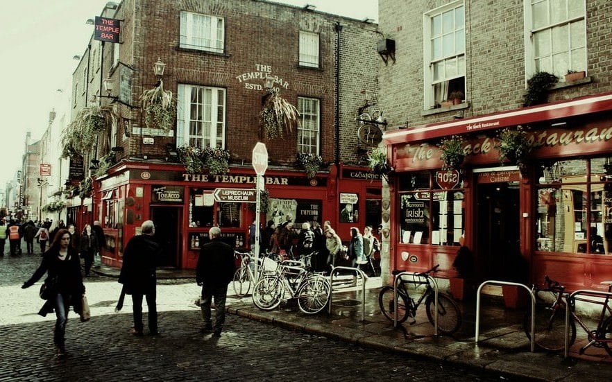 temple bar in Dublin things to do in dublin