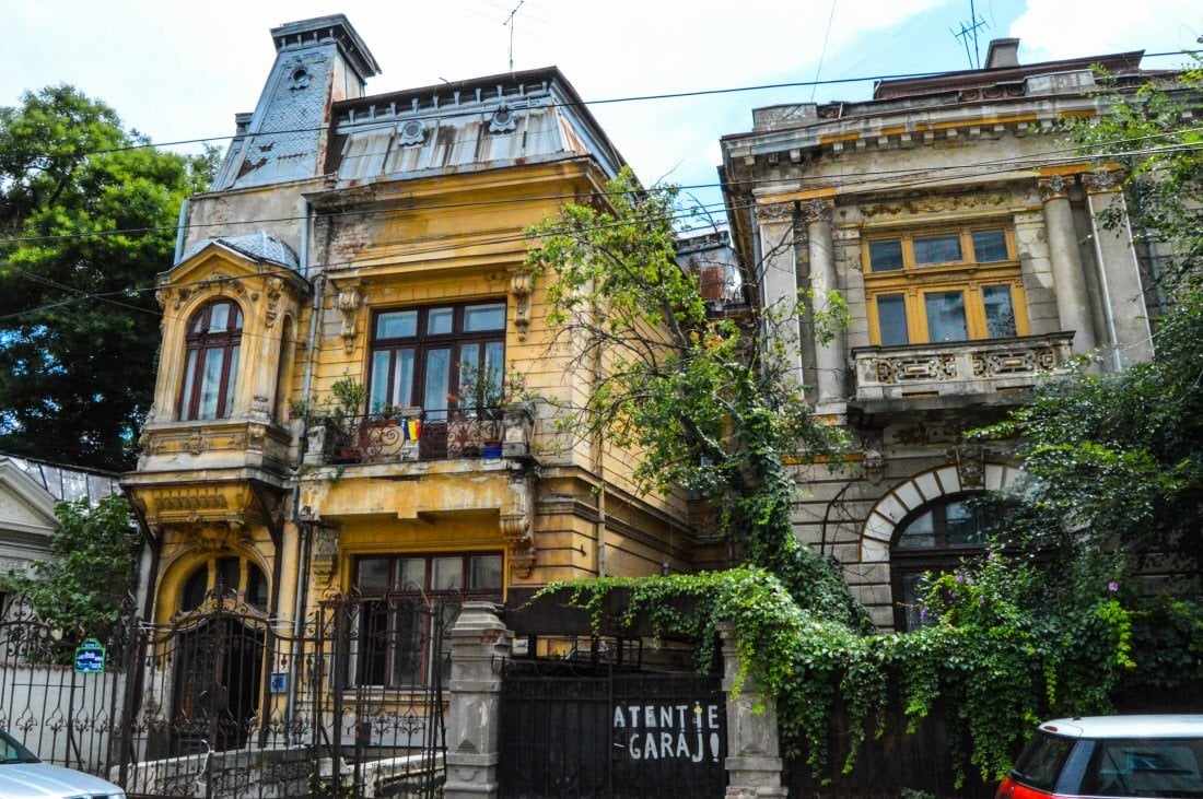 urban decay and architecture in Bucharest
